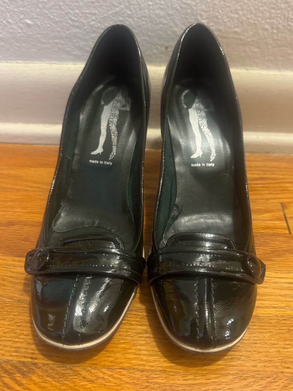 Belle by Sigerson Morrison Black Leather Heels